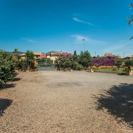 Erica Alice Apartamento Villa San Pietro