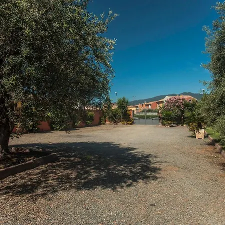 Erica Alice Apartamento Villa San Pietro